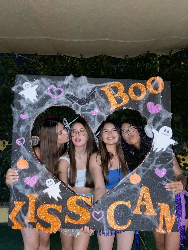 The Complete Guide to Photo Booth Backdrops